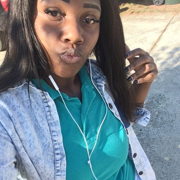 Meet your Posher, Thomasenia - Picture 1 of 1